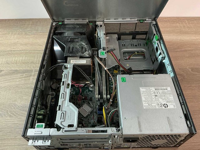 Desktop - hewlett-packard - hp rp5 retail system model 5810 - afbeelding 5 van  5