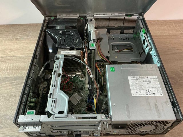 Desktop - hewlett-packard - hp rp5 retail system model 5810 - afbeelding 5 van  5