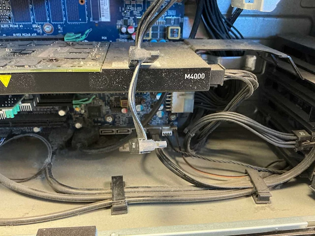Desktop - hewlett-packard - z440 workstation - afbeelding 5 van  6