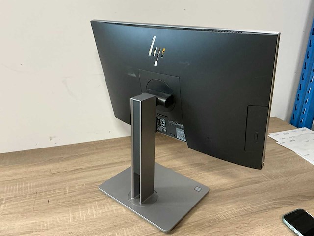 Desktop - hp - hp eliteone 800 g4 23.8-in nt gpu aio - afbeelding 3 van  5