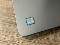 Desktop - hp - hp eliteone 800 g4 23.8-in nt gpu aio - afbeelding 1 van  3