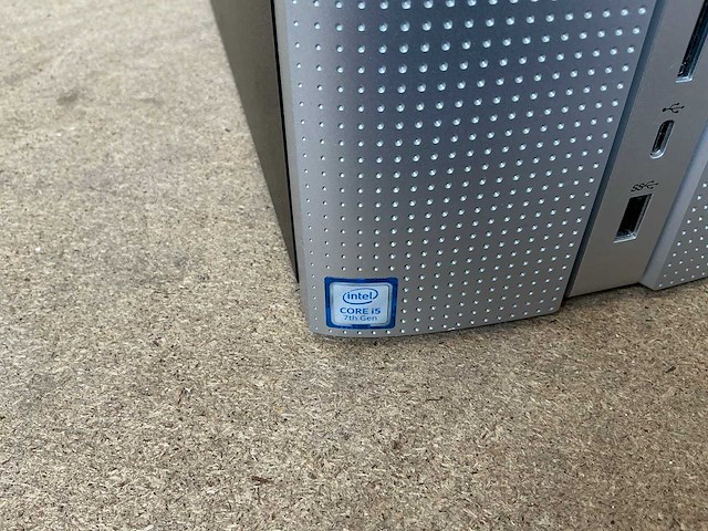 Desktop - hp - hp pavilion desktop pc 570-p0xx - afbeelding 2 van  4