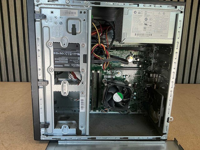 Desktop - hp - hp prodesk 400 g3 mt - afbeelding 2 van  2
