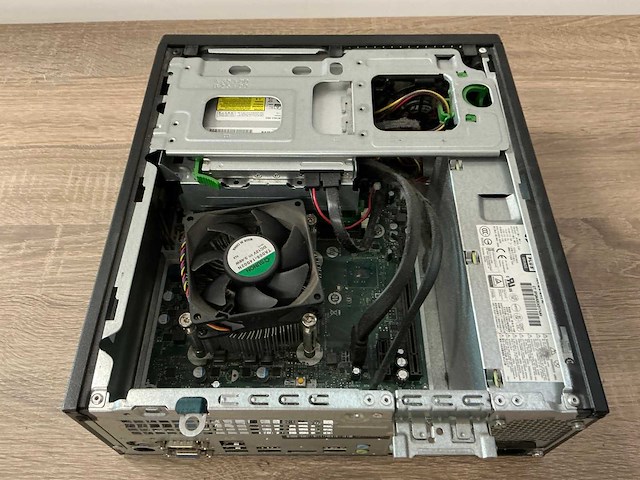 Desktop - hp - hp prodesk 400 g3 sff - afbeelding 4 van  4