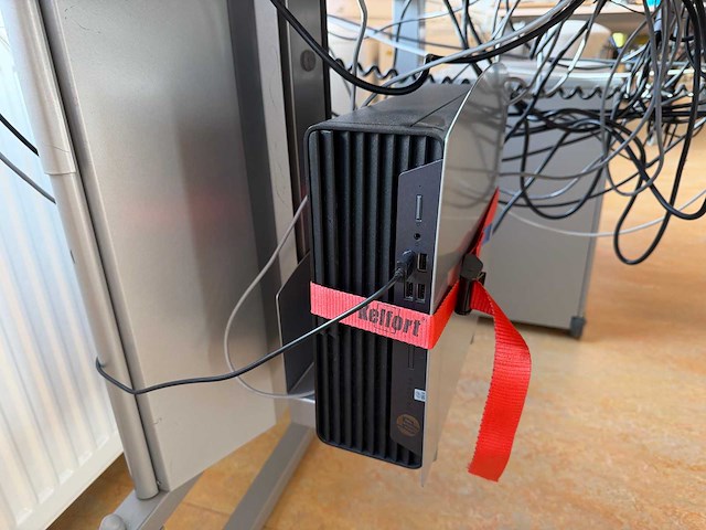 Desktop - hp - hp prodesk 400 g7 small form factor pc - afbeelding 5 van  6