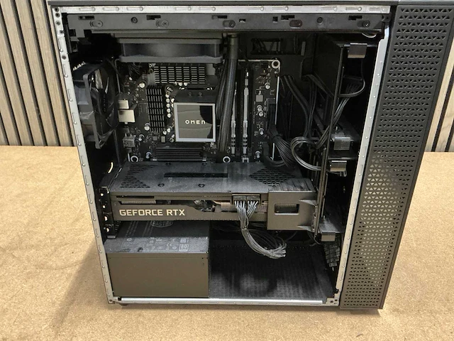 Desktop - hp - omen 30l desktop gt13-1xxx - afbeelding 4 van  8
