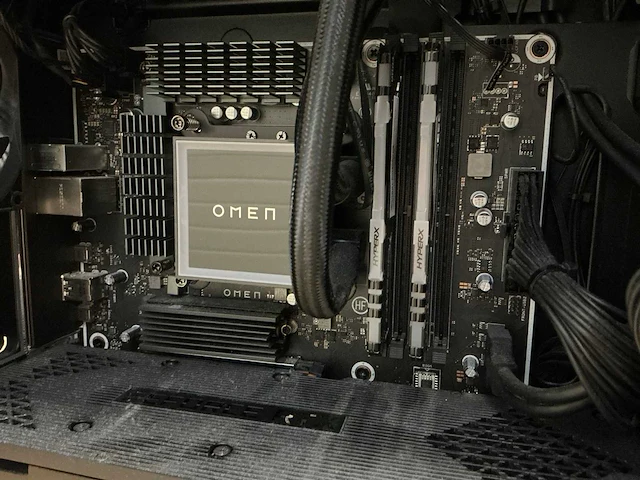 Desktop - hp - omen 30l desktop gt13-1xxx - afbeelding 5 van  8