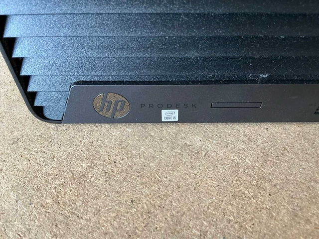 Desktop - hp - prodesk 400 g7 small form factor pc - afbeelding 1 van  3