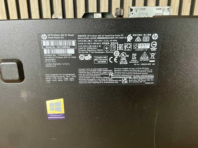 Desktop - hp - prodesk 400 g7 small form factor pc - afbeelding 3 van  4
