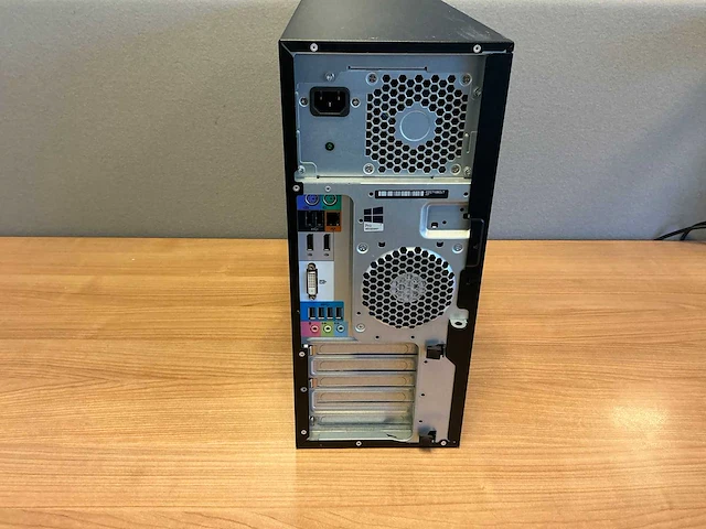 Desktop - hp - z240 tower workstation - afbeelding 4 van  5