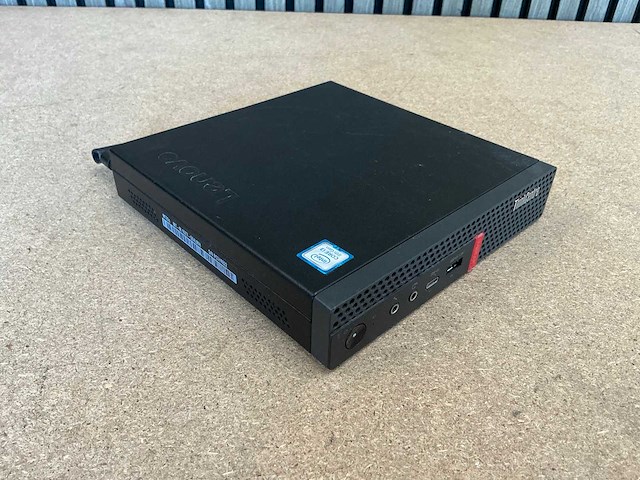 Desktop - lenovo - 10t7004lmh - afbeelding 1 van  4