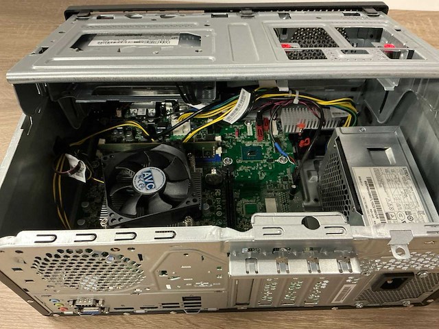 Desktop - lenovo - 11bh002rmh - afbeelding 4 van  4