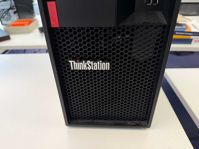 Desktop - lenovo - 30cy002amh - afbeelding 3 van  7