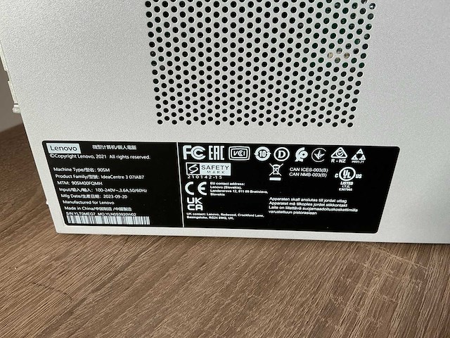 Desktop - lenovo - 90sm00fqmh - afbeelding 3 van  4