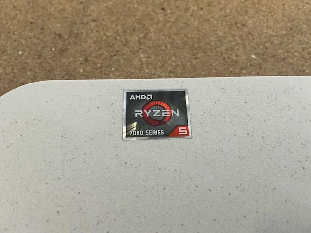 Desktop - lenovo - f0g100y1ny - afbeelding 4 van  9