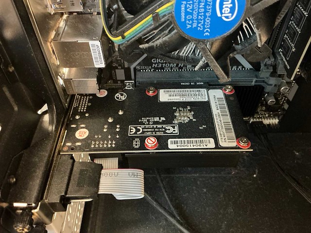 Desktop met monitor - afbeelding 2 van  10