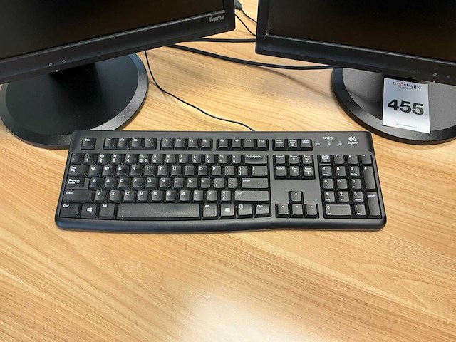 Desktop met monitor - afbeelding 5 van  10