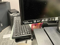 Desktop met monitor - afbeelding 3 van  6