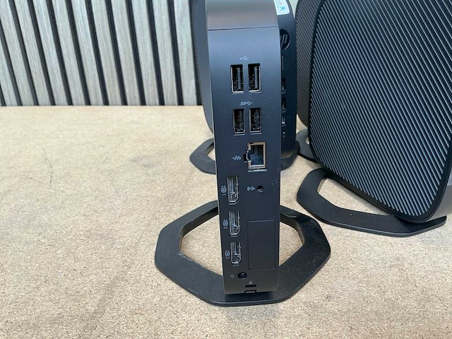 Desktops - hp - hp elite t655 thin client (5x) - afbeelding 2 van  2