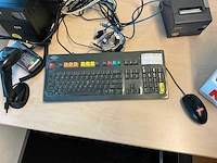 Desktops, upsen en kassa apparatuur met 2 bureaus - afbeelding 6 van  17