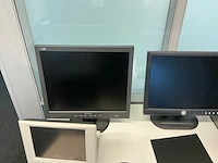 Desktops, upsen en kassa apparatuur met 2 bureaus - afbeelding 14 van  17