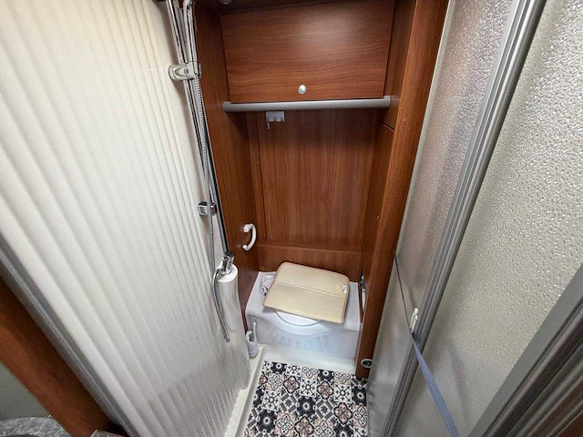 Dethleffs - advantage - t 5841 - camper - 2010 - afbeelding 4 van  13