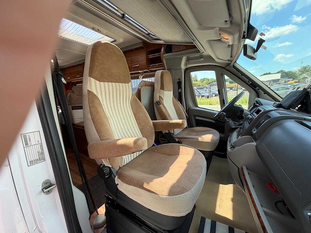 Dethleffs - advantage - t 5841 - camper - 2010 - afbeelding 5 van  13