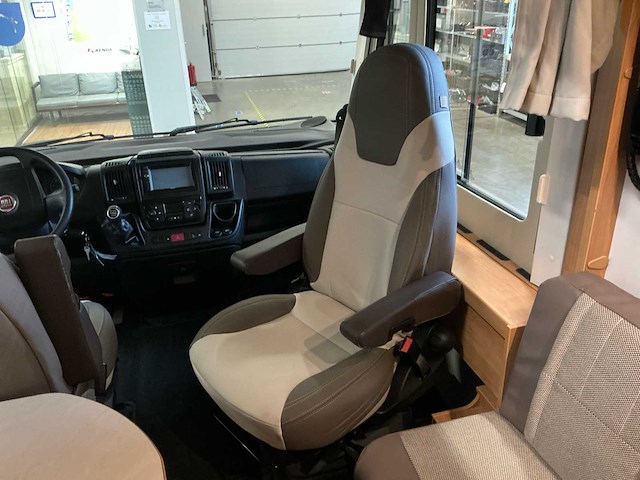 Dethleffs integraal globebus camper - afbeelding 13 van  45