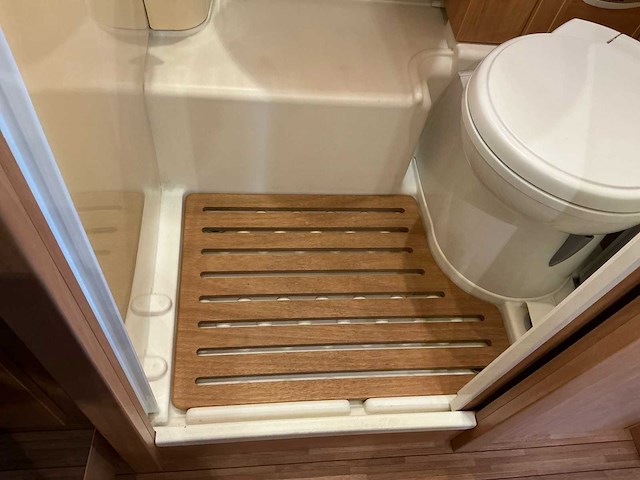 Dethleffs integraal globebus camper - afbeelding 24 van  45