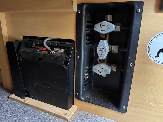 Dethleffs pössl for 6 camper | 37-zk-kz - afbeelding 22 van  50