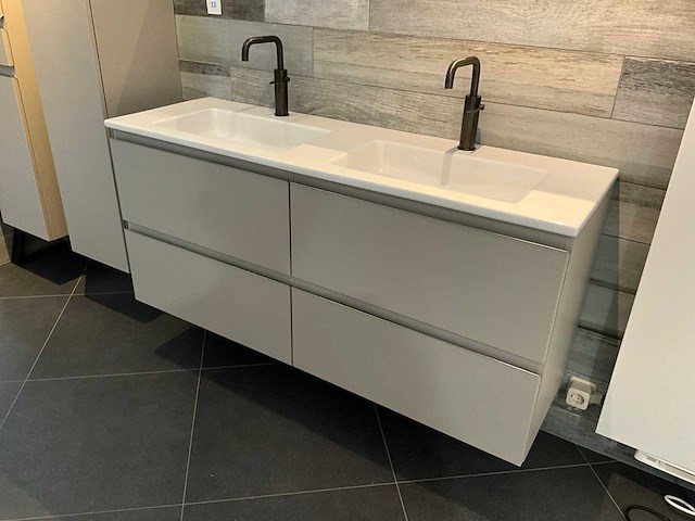 Detremmerie - cloud grey lac - badmeubelset 140 cm - afbeelding 6 van  24