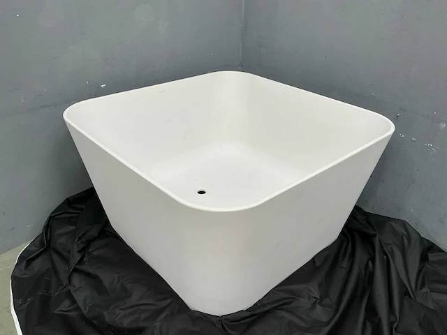Detremmerie - vic - top solid mat - vrijstaand bad ca. 124 x 121 cm - afbeelding 1 van  6