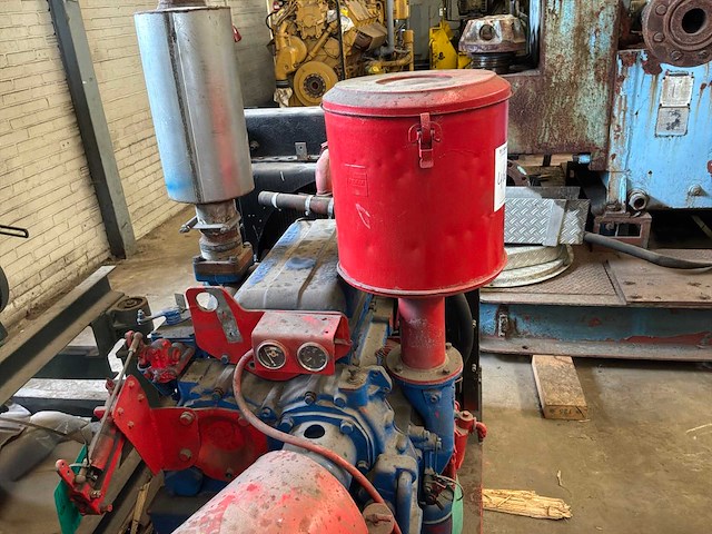Detroit dieselmotor met pompunit - afbeelding 6 van  10