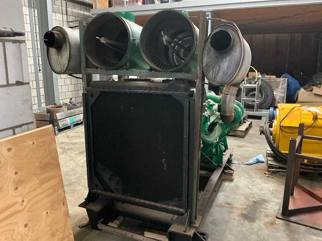 Detroit dieselmotor v12 - afbeelding 8 van  11