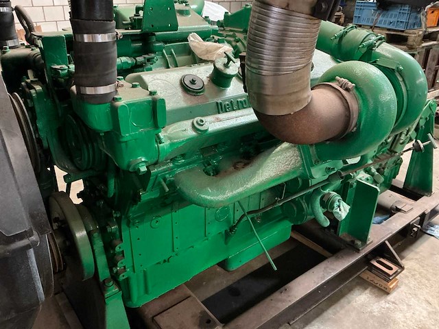 Detroit dieselmotor v12 - afbeelding 9 van  11