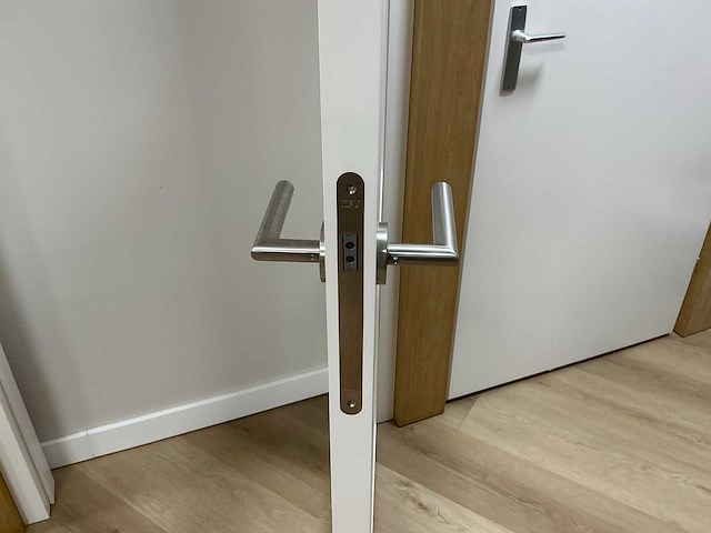 Deur 240 cm - afbeelding 8 van  10