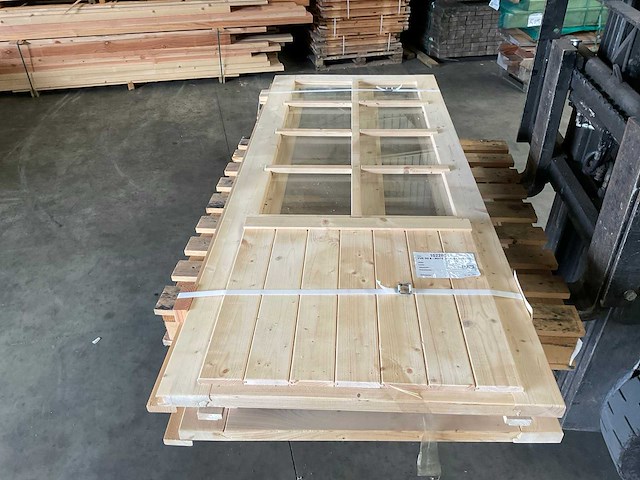 Deur in kozijn beglaasd 202x169 cm - afbeelding 1 van  12