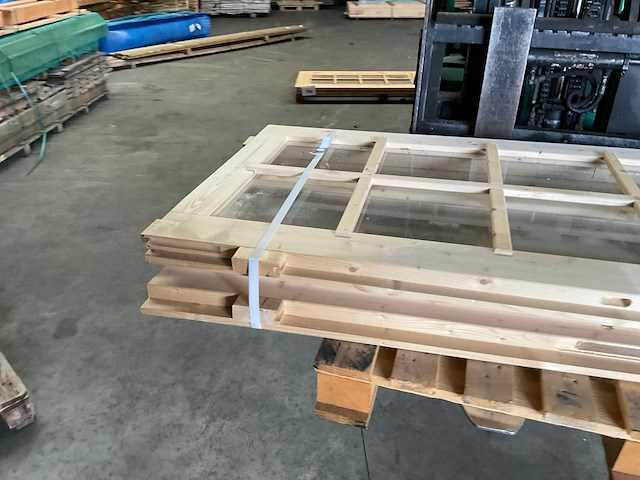 Deur in kozijn beglaasd 202x169 cm - afbeelding 9 van  12