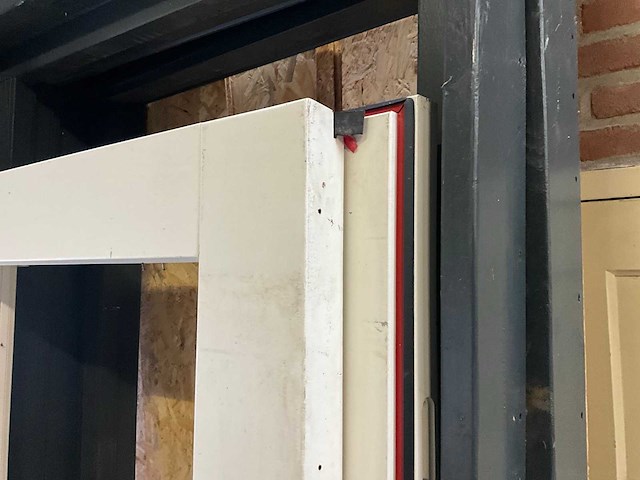 Deur & kozijn (2x) - afbeelding 4 van  5