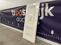 Deur met houtsnijwerk (2x) - afbeelding 1 van  8