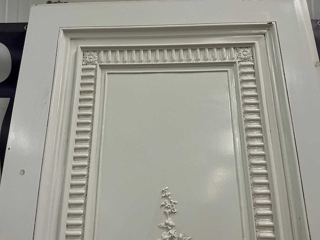 Deur met houtsnijwerk (2x) - afbeelding 4 van  8