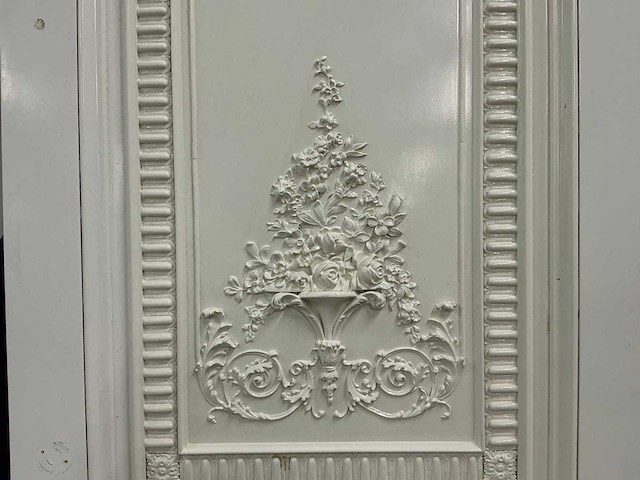 Deur met houtsnijwerk (2x) - afbeelding 5 van  8