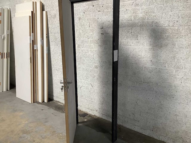 Deur - afbeelding 3 van  5