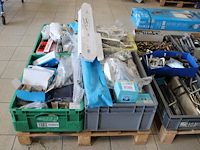 Deurbeslag, bijzetsloten, klinken, deurplaten, insteeksloten, etc. - afbeelding 1 van  3