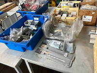 Deurbeslag en divers - afbeelding 1 van  5