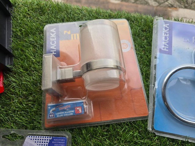 Deurbeslag in magazijnbak en bad accessoires mix kavel, diverse - afbeelding 7 van  11