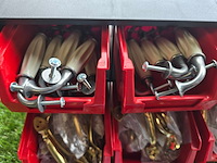 Deurbeslag in magazijnbak en bad accessoires mix kavel, diverse - afbeelding 10 van  11
