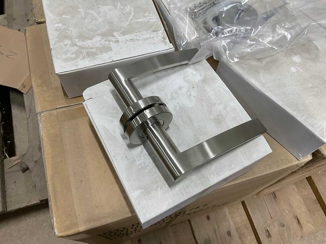 Deurbeslag retouren en samples - afbeelding 7 van  33