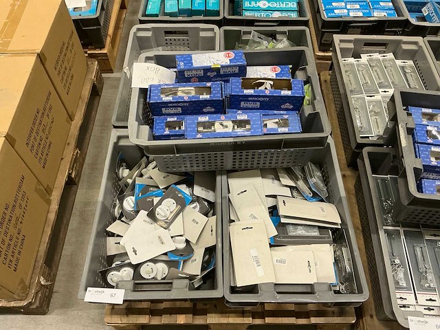 Deurbeslag/diversen - afbeelding 1 van  6