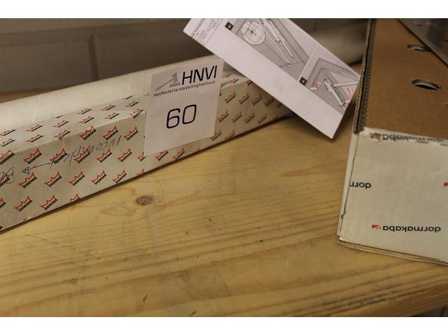 Deurdrang onderdelen op schap - afbeelding 3 van  3